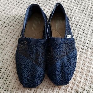 Blue lace Toms